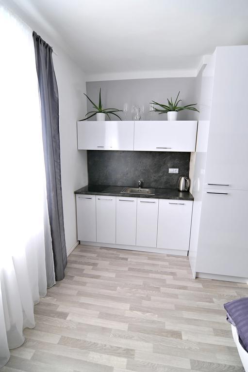 Avax Apartment Reichenberg Exterior foto