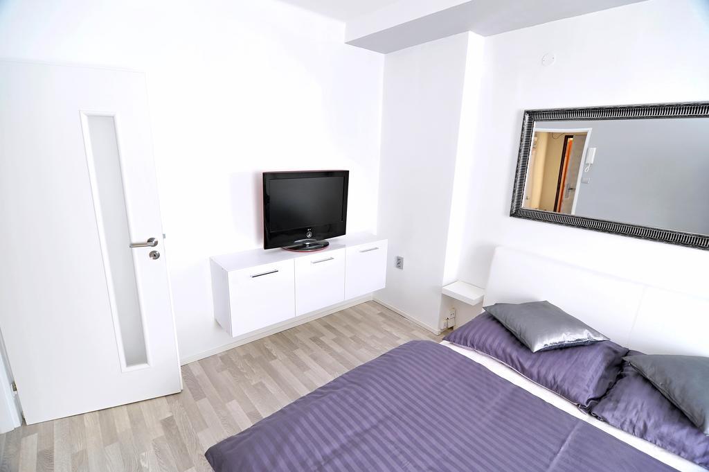 Avax Apartment Reichenberg Exterior foto